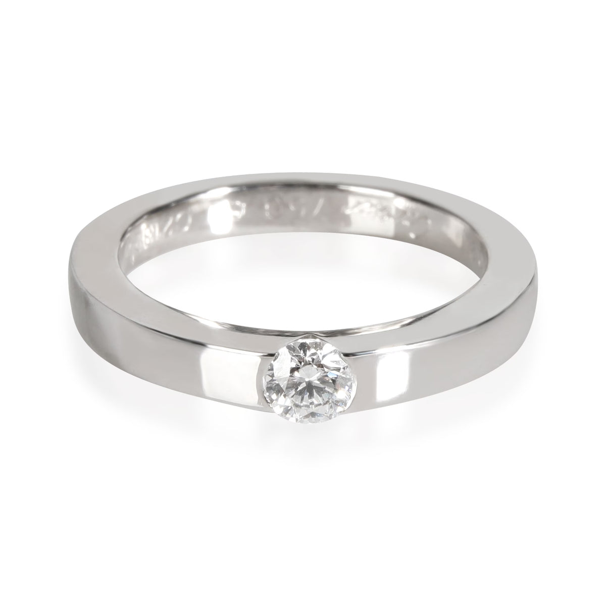 18K White Gold Diamond Solitaire Ring H626