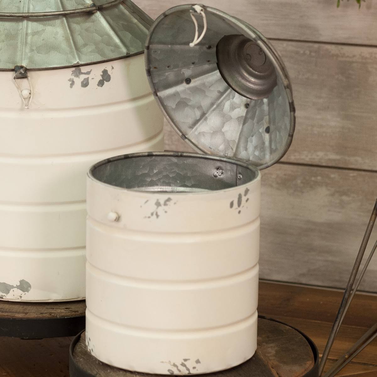 Tin Canister Set of 3 O199465