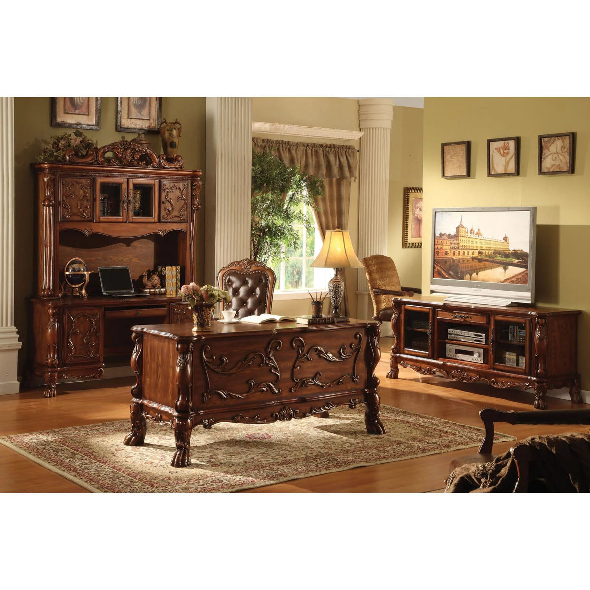 Executive Desk Q337180