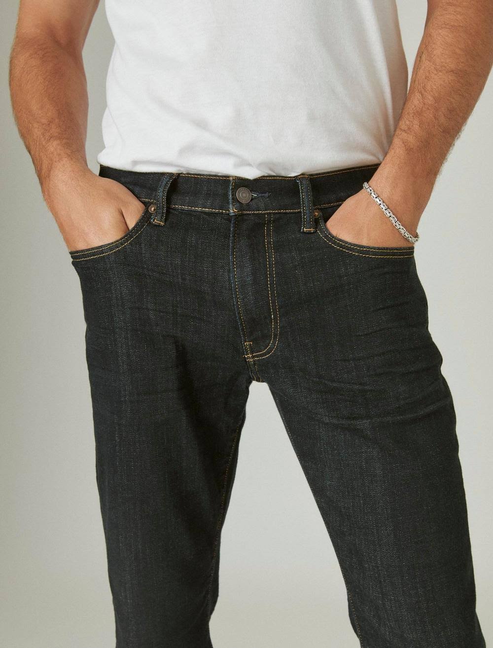 Slim Straight Coolmax Stretch Jean P814163