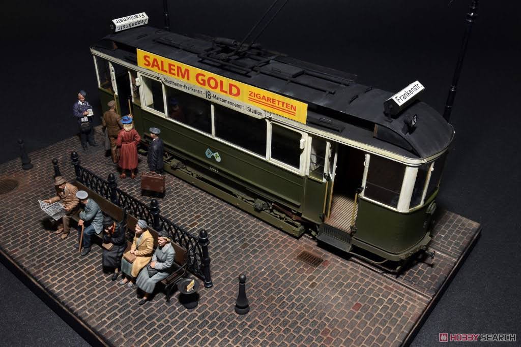 1/35 European Tramcar with Crew Passengers E591