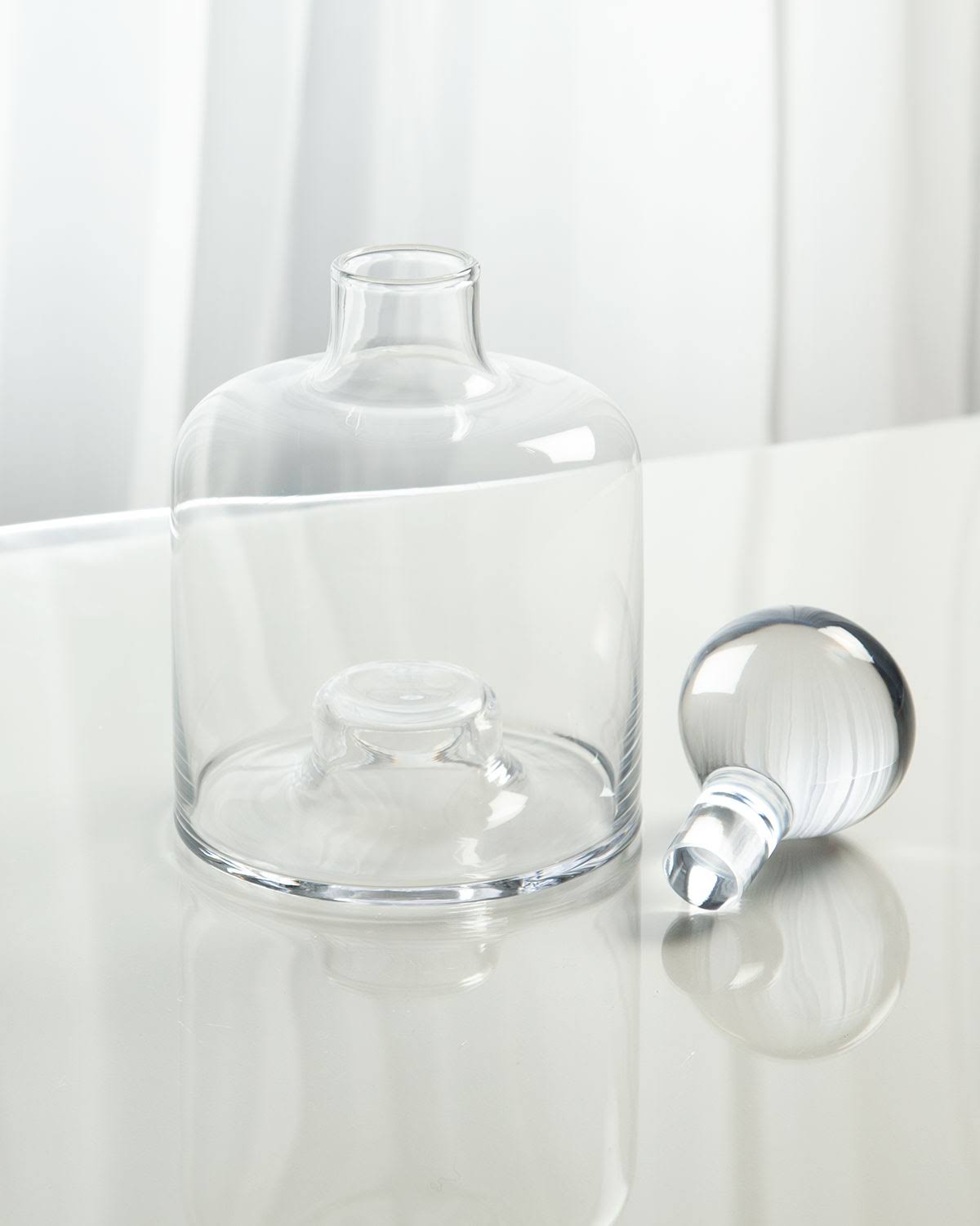 Stacking Decanter Q785