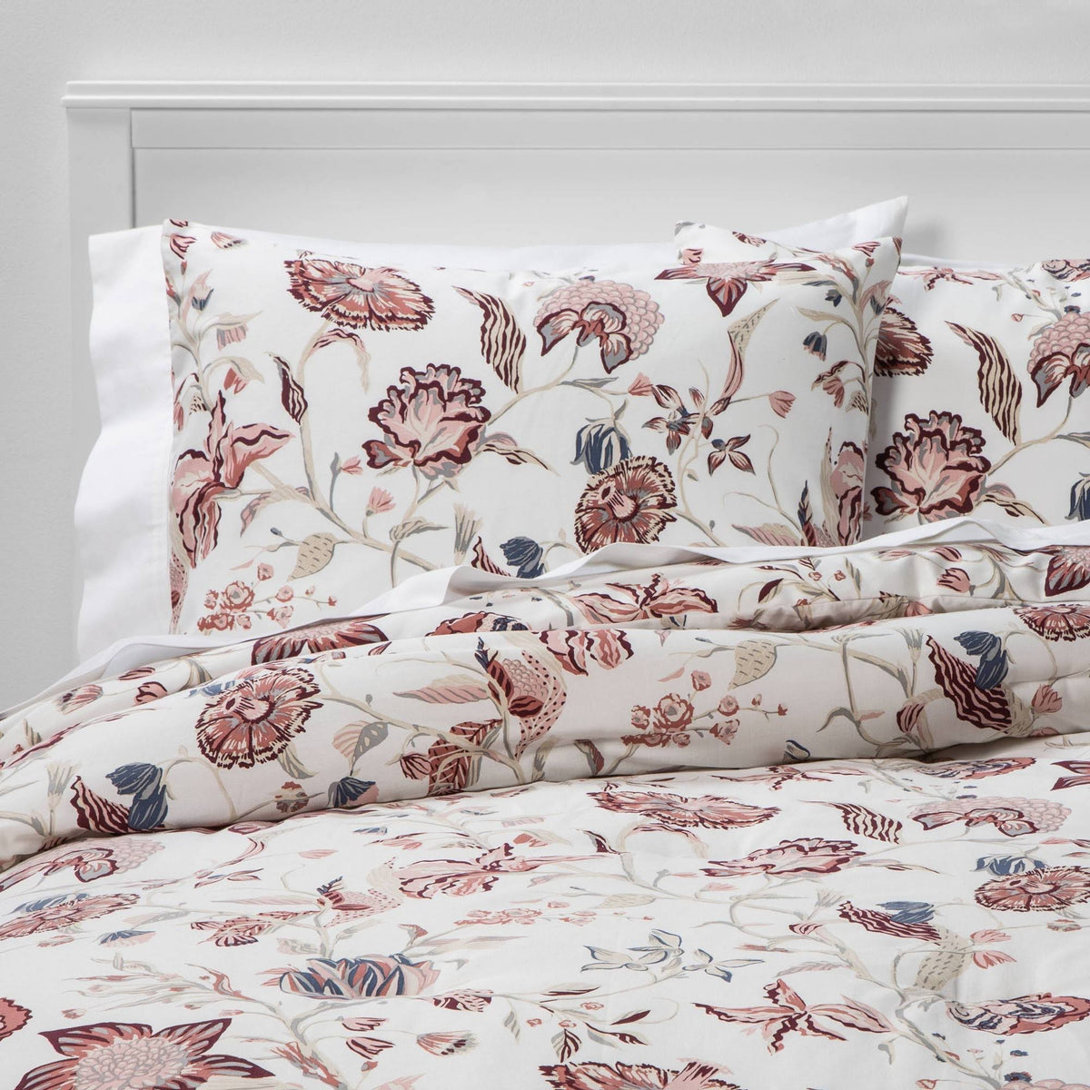 Full/Queen Floral Printed Comforter & Sham Set V77978