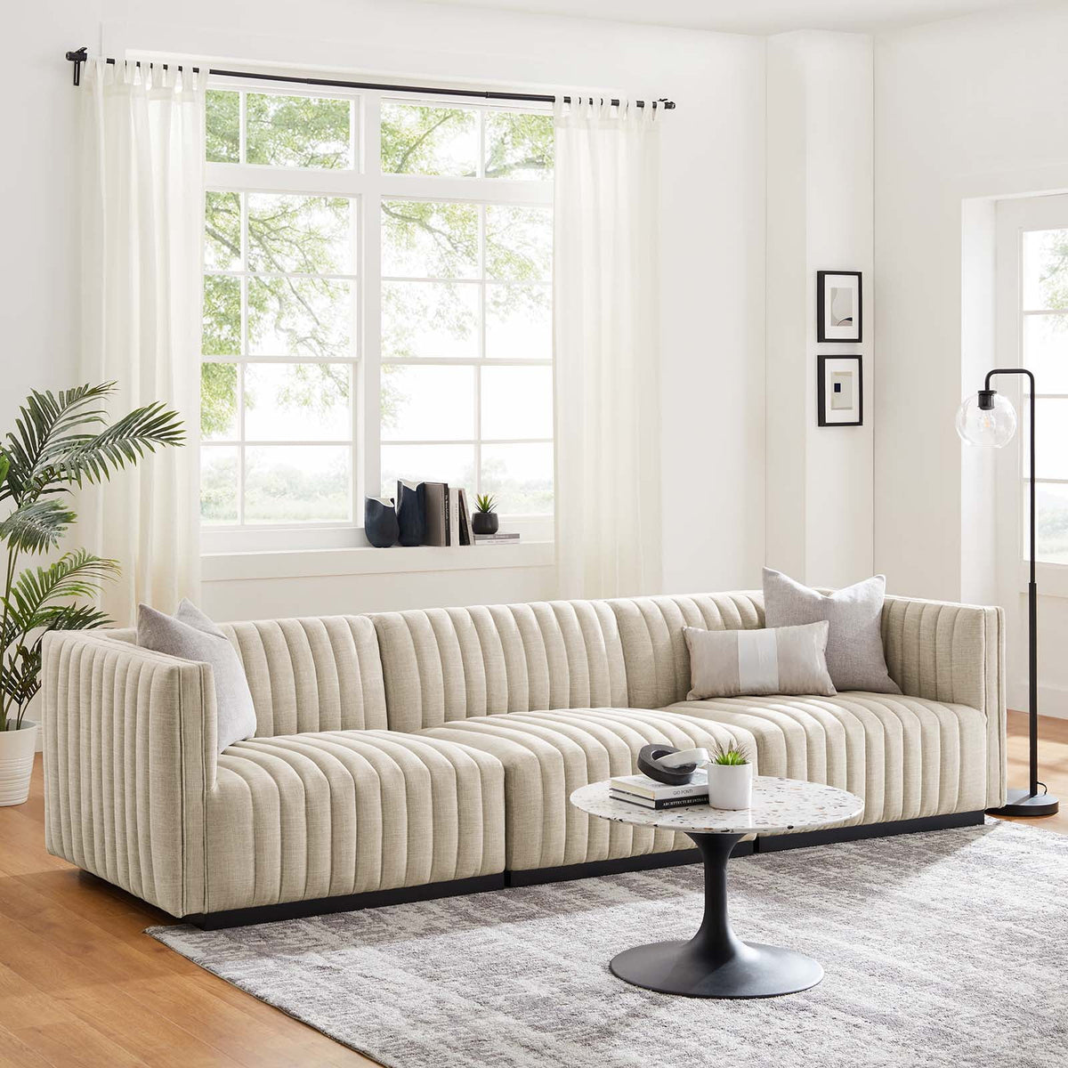 Tufted Upholstered Fabric Sofa V579