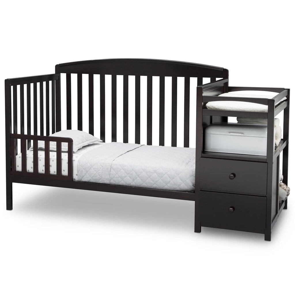 4-in-1 Baby Crib & Changer, White L14578